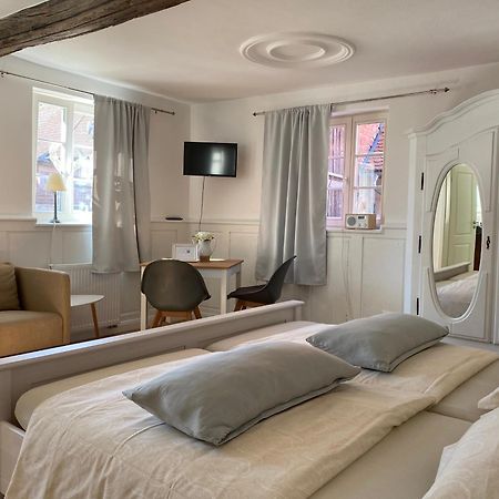 Sonnenhof 1737 - Ferienzimmer & Apartments Barbelroth Eksteriør bilde